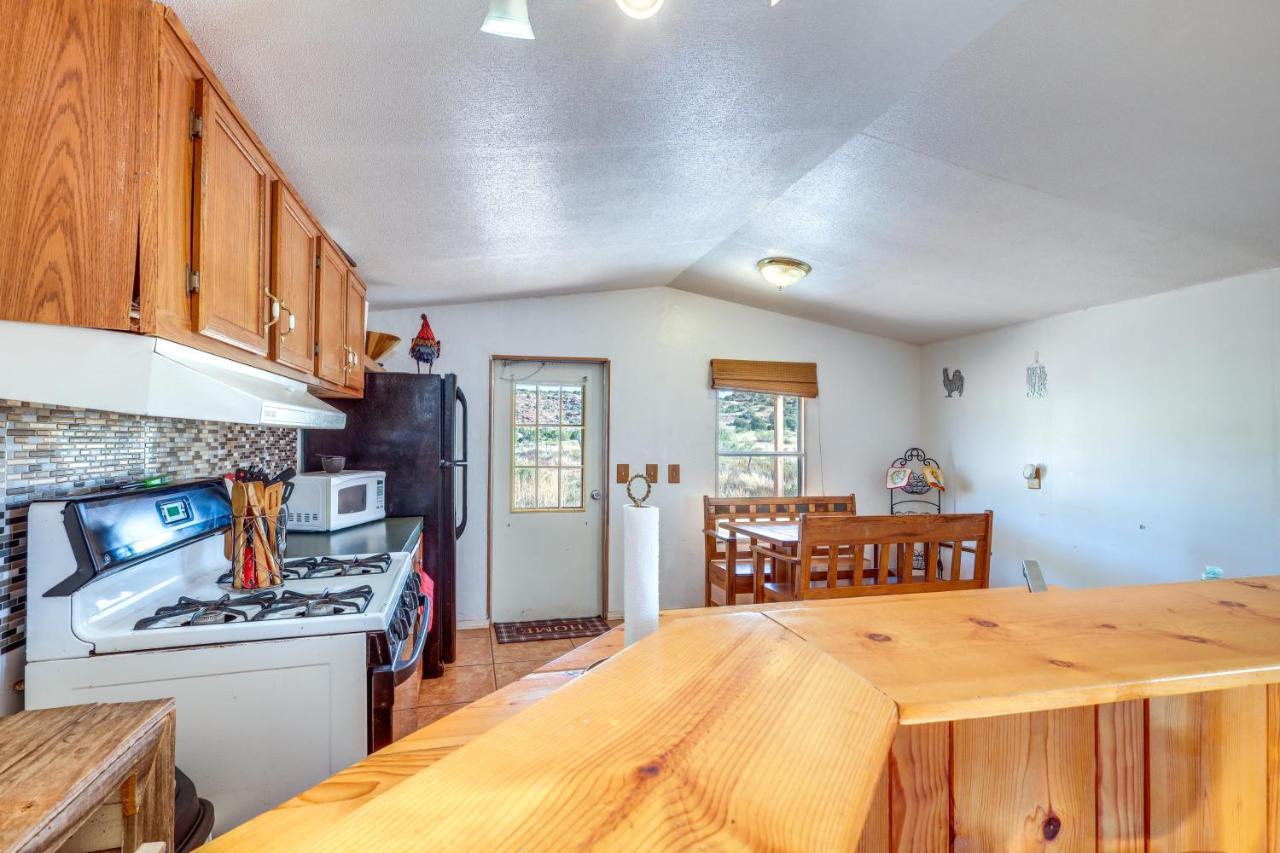 Charming Santa Rosa Home With Mountain Views And Porch Eksteriør billede